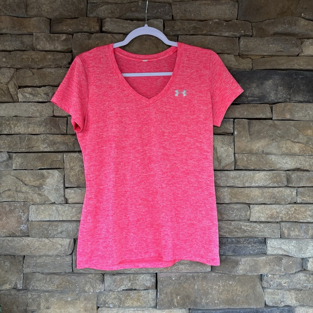 Under Armour solid Fushia vneck short sleeve heat gear tee top‎ ladies Medium